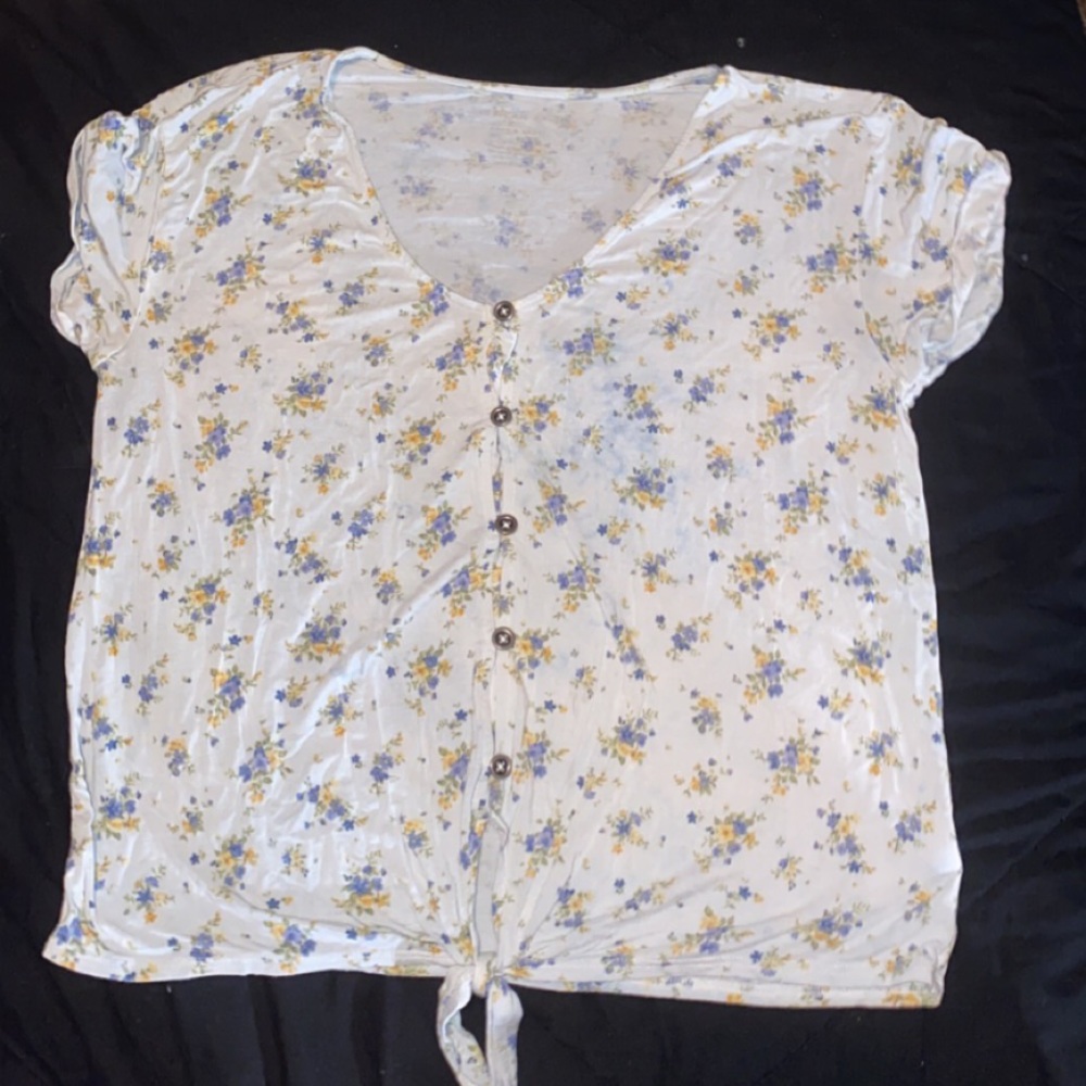Cute flowery shirt white with blue and yellow flower patterns